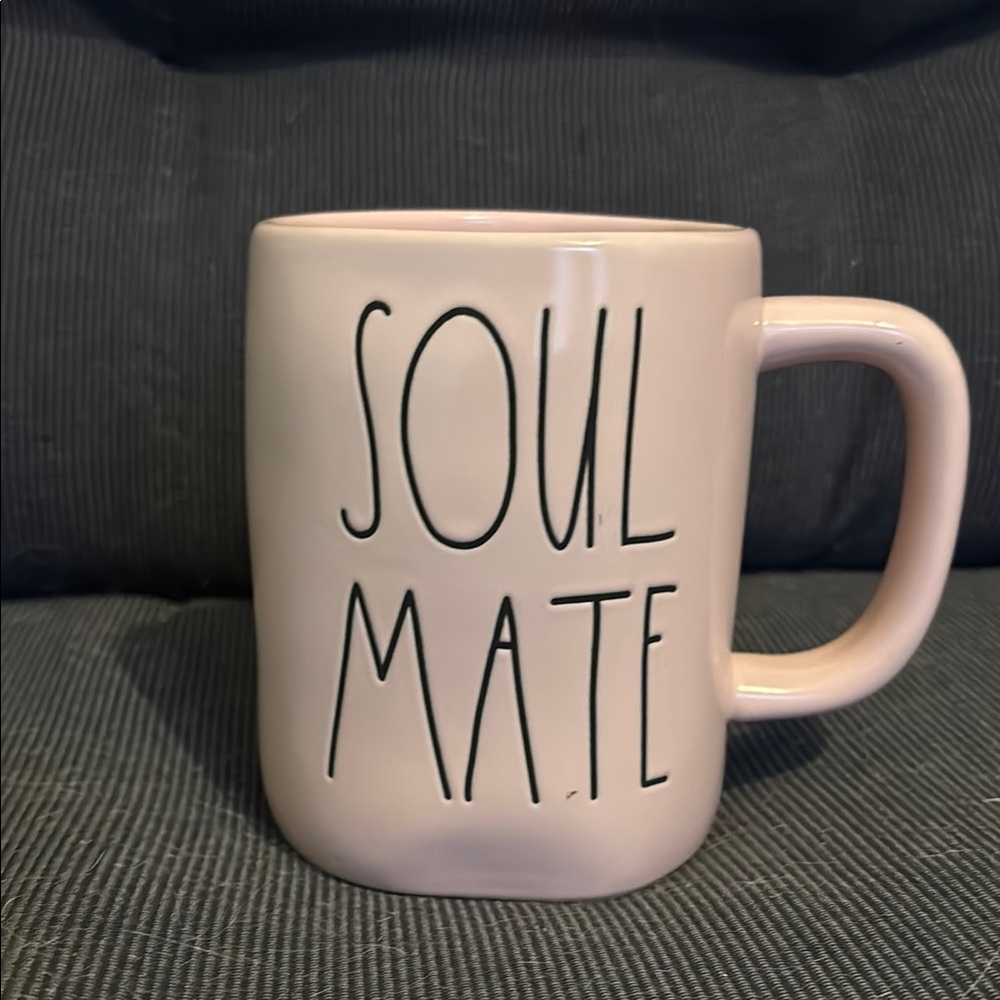 Rae Dunn PINK coffee mug “SOUL MATE”.